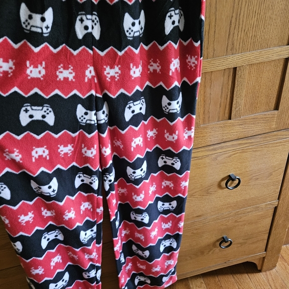 Gaming themed soft sleep pants - Picture 6 of 7